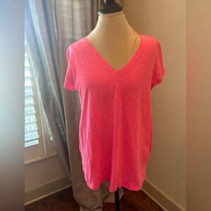 Lilly Pulitzer Etta V Neck Tee XL